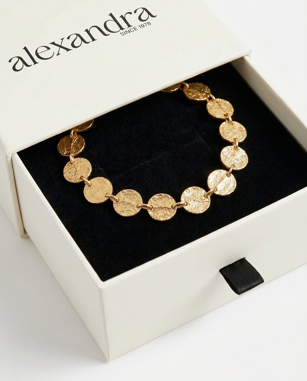 Hammered Gold Bracelet | Aureum Relic