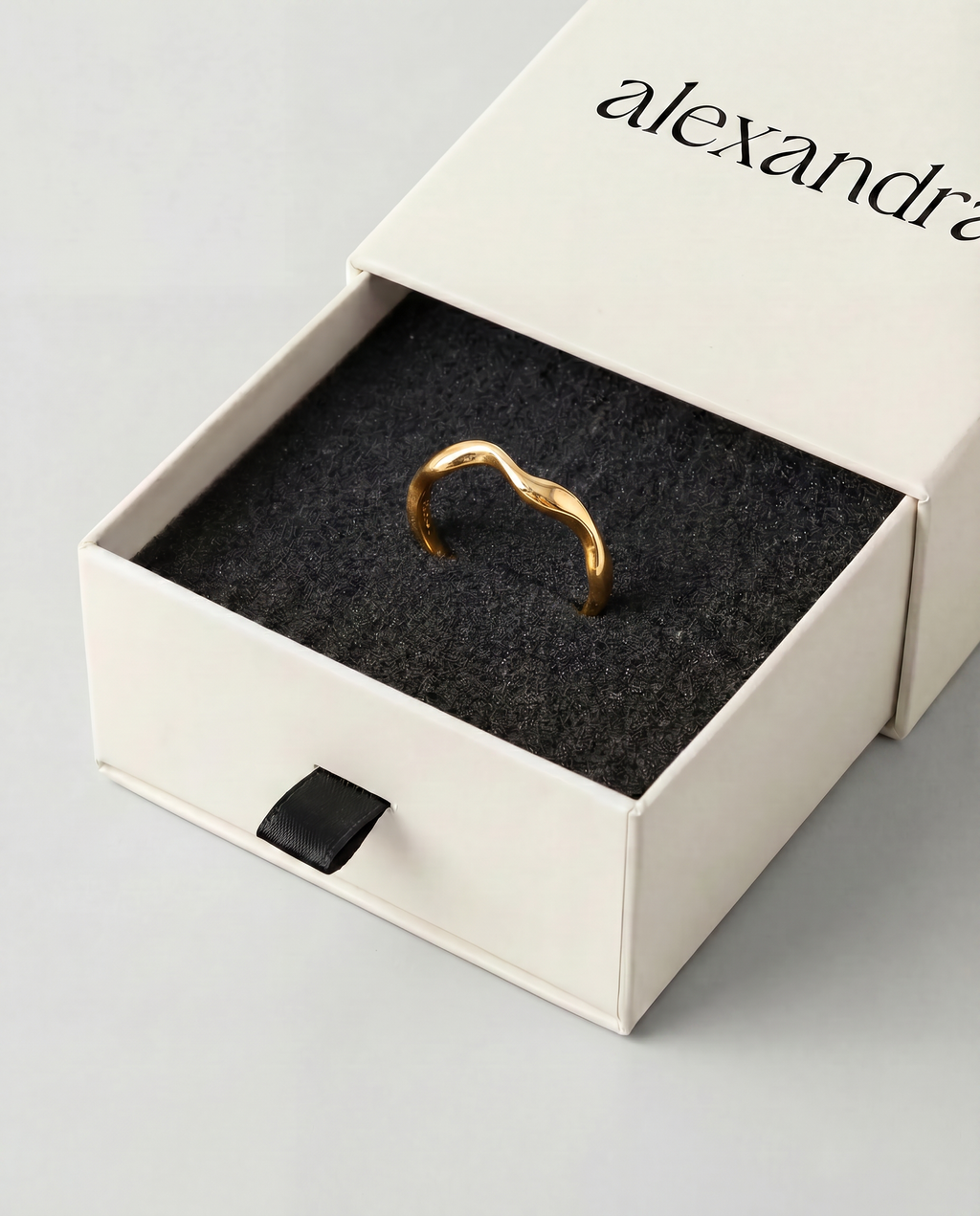 Sculptural Gold Ring | Solana Wave