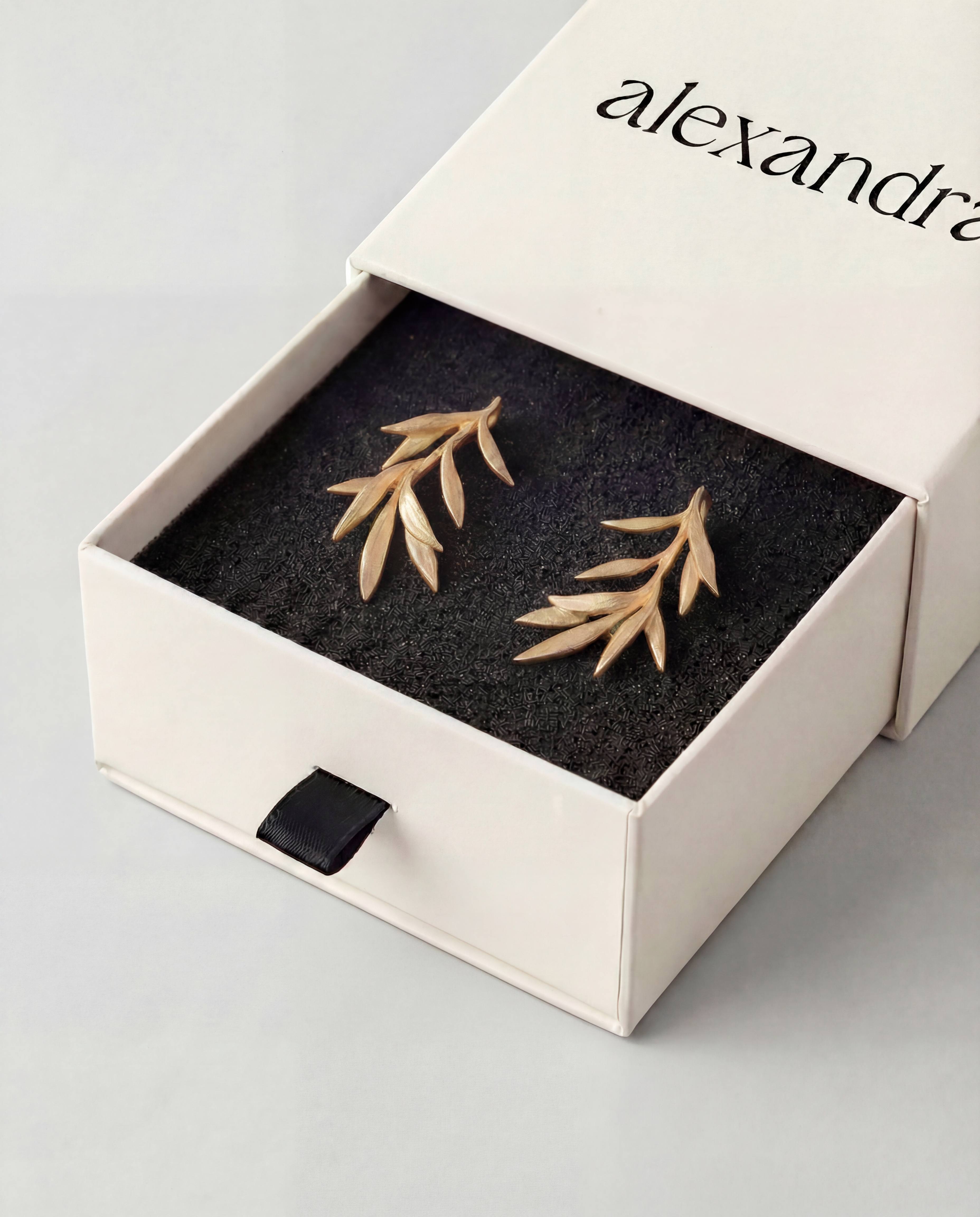 Textured Gold Stud Earrings | Terralia