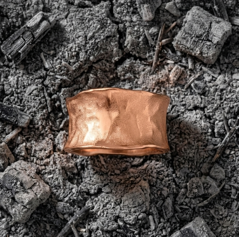 Aurea Terra | Textured Gold Statement Ring